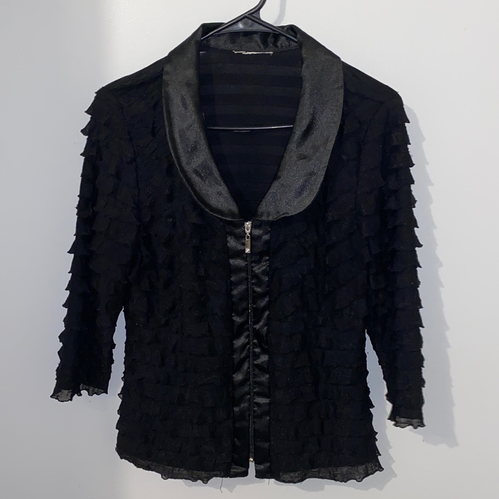 Black sweater ♟